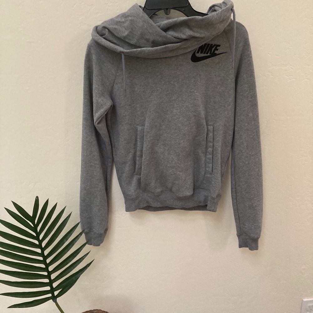 Nike funnel neck pull over